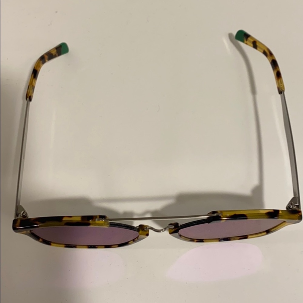 Tortoise sunglasses - Picture 3 of 4